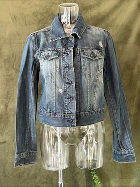 Old Navy Denim Jean Jacket M